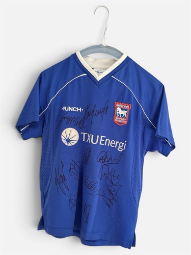 Rare squad signed ipswich - squad,