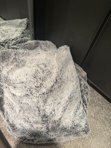 Dusk fluffy throw - dusk,