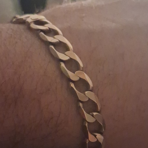 Solid 9ct yellow gold curb - 9ct,