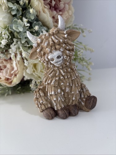 Super cute highland cow - highland,
