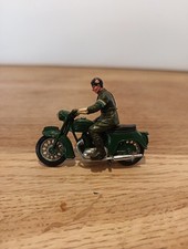 Britains 9698 Triumph