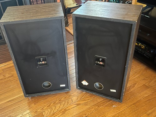 Pair cerwin vega - a,