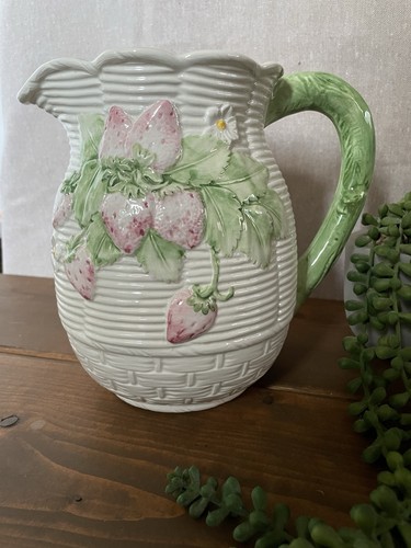 Italian majolica strawberry - italian,