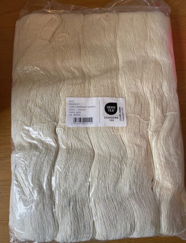 Undyed yarn chester - undyed,