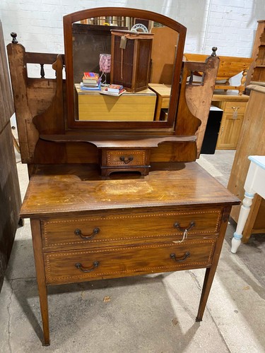 Mahogany dressing table with - dressing,
