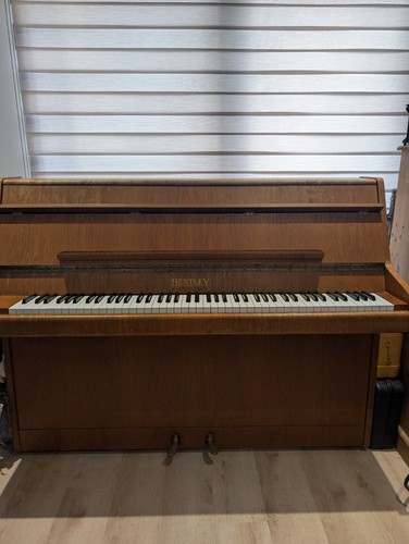 Bentley upright piano keys - upright, 88