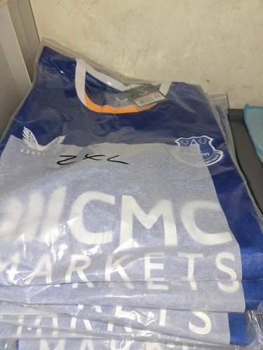 Everton shirt new - , tags