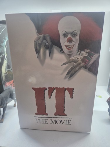 Neca ultimate pennywise - neca,