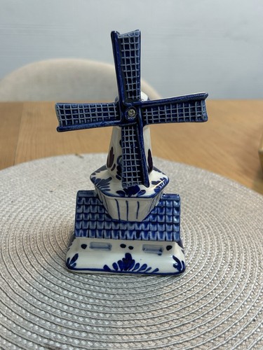 Delft vintage hand painted - hand,