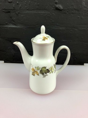 Royal doulton larchmont - royal,