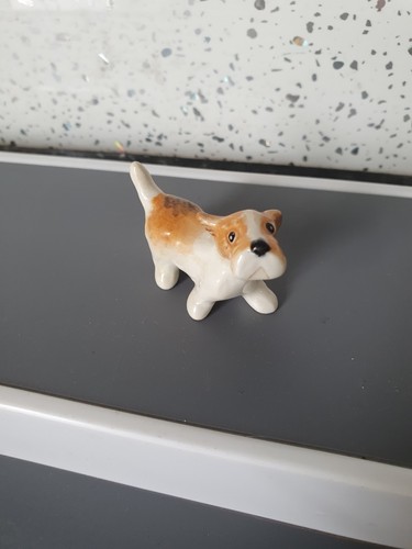 Beswick dog barking - dog,