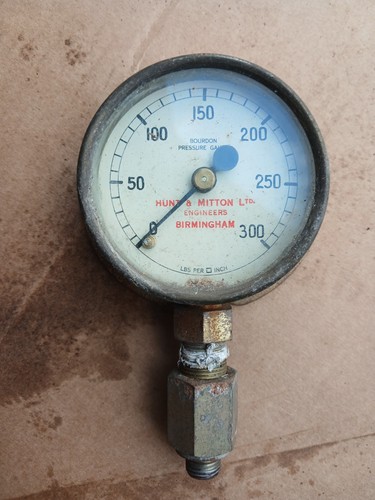 Old vintage brass pressure - old,