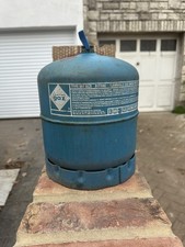 FULL Campingaz 907 Camping Gas Bottle Cylinder 2,75 kg Butane with Cap