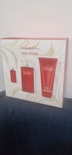 Elizabeth arden red door gift - elizabeth,
