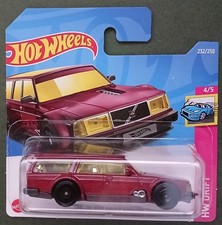 HOT WHEELS 2022 VOLVO 240