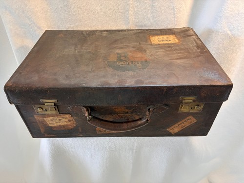 Vintage leather carrying case