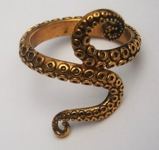 N15) Octopus Tentacles Gold