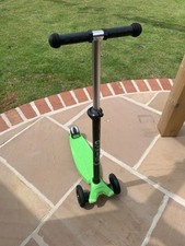 Maxi Micro Deluxe Scooter - Three Wheels - Lime Green   - New Handel Grips- Good
