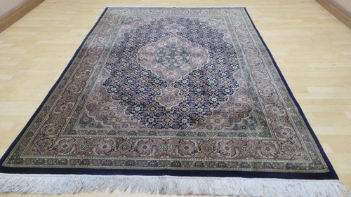 Large carpet rug wool - rug,