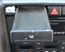 Audi A4 8E B6 Front Storage