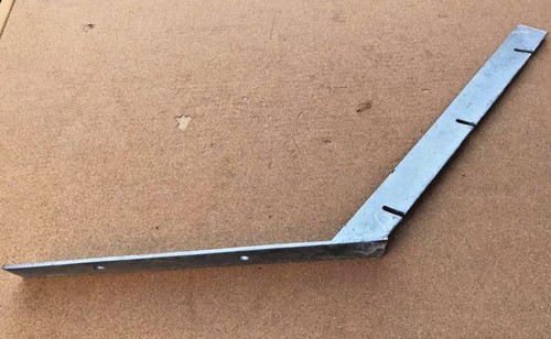 Barbed wire brackets chainlink