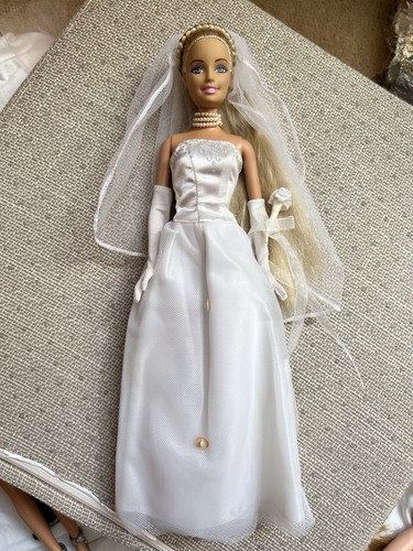 Rare barbie beautiful bride - rare,
