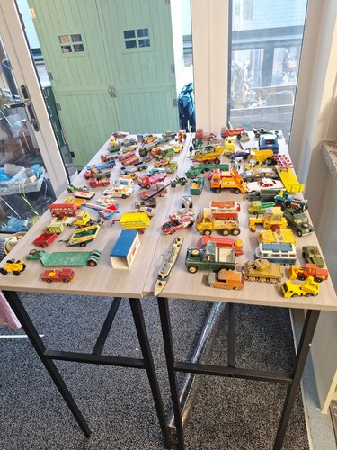 Job lot matchbox cars - lot,