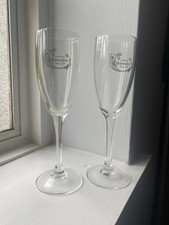 2x Perrier-Jouët Champagne Flutes – Floral Logo Glasses, 20cm Height