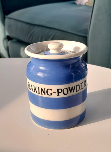 Vintage green cornishware - tg,