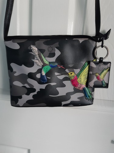 Yoshi hummingbird leather - yoshi,