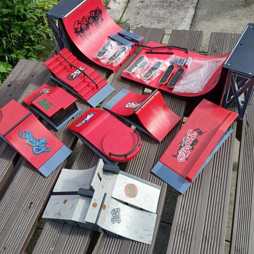 Fingerboard skate ramps - fingerboard,