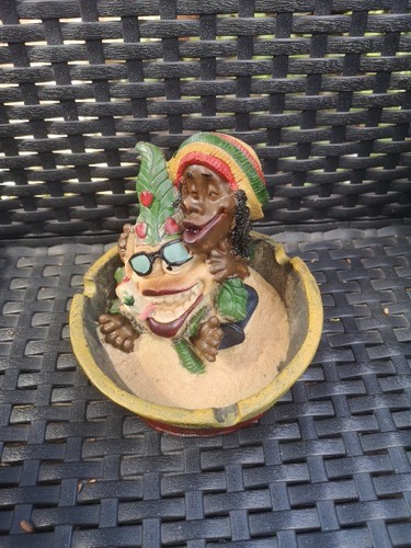 Cannibis ashtray jamaican - ashtray,
