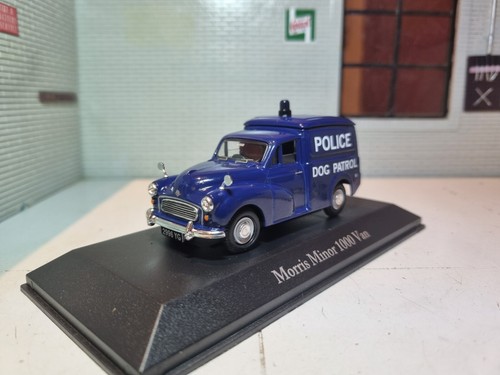 Morris minor 1000 police - morris, dog