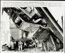 1967 Press Photo Barge lifts