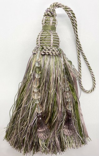 Key tassel olive - 7",