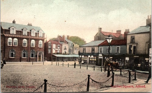 Market square alford - alford, street