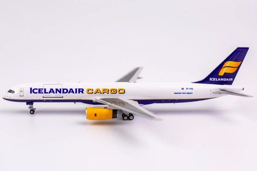 Icelandair cargo boeing - icelandair,