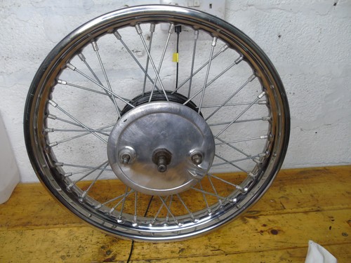 Bsa c15 250 - 250, wheel