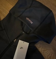 Syna World Tech Fleece size