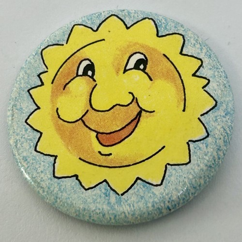 Smiley face sun - vintage, lapel