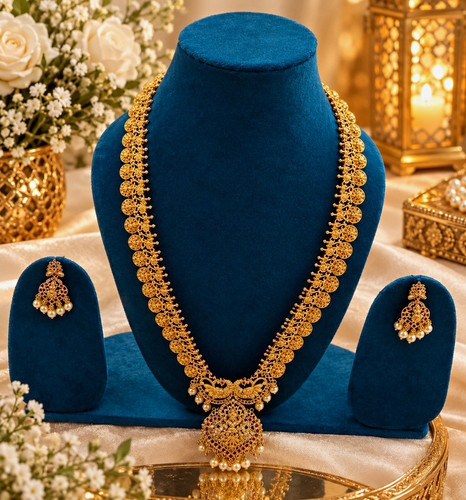 Gold tone metal white round - gold,