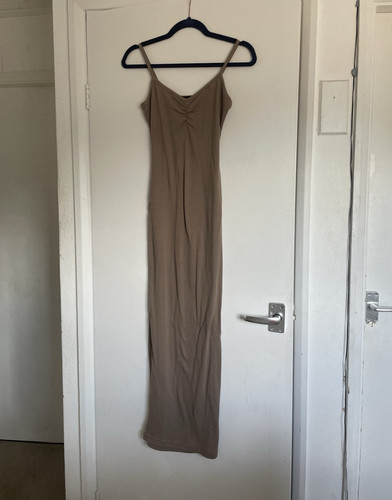 Prettylittlething beige ribbed - beige,