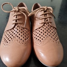 New No Labels, Hotter Shoes, Size 6.