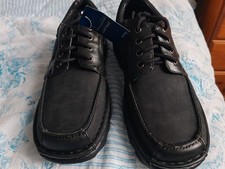  Pavers shoes size 9 BLACK new without box EU size43  tried on once