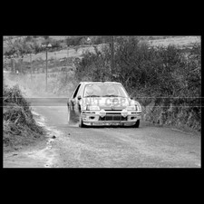 Photo A.030313 PEUGEOT 205