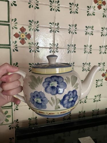 Teapot and teacups - teapot,