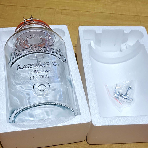 Clear glass gallon drink - 1.5,