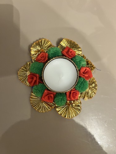 Tea light candle