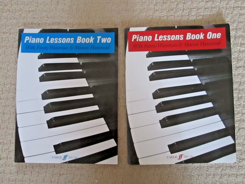 Piano lessons book - lessons,,