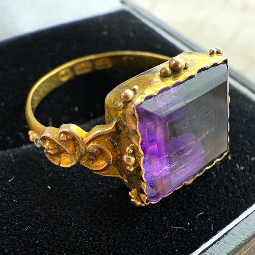Rare 22ct yellow - yellow, square
